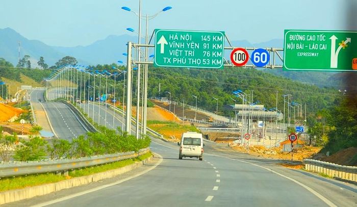 Một đoạn cao tốc Hà Nội - Lào Cai.