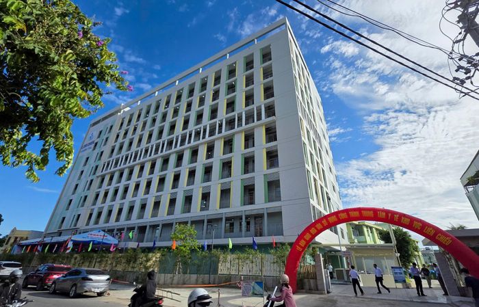 Công trình Trung tâm Y tế khu vực Liên Chiểu (giai đoạn 2) có tổng mức đầu tư hơn 454 tỷ đồng từ nguồn vốn ngân sách thành phố.