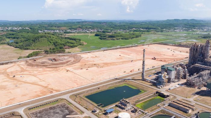 Dự án nâng cấp, mở rộng NMLD Dung Quất đang được đẩy mạnh hạng mục san nền.
