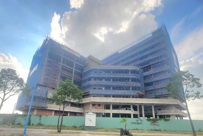 Dự án Trung tâm Nghiên cứu và đào tạo chuyên sâu và điều trị đột quỵ S.I.S TP. Hồ Chí Minh đang được xây dựng tại Khu Công nghệ cao hiện tại. Ảnh: Quang Phương