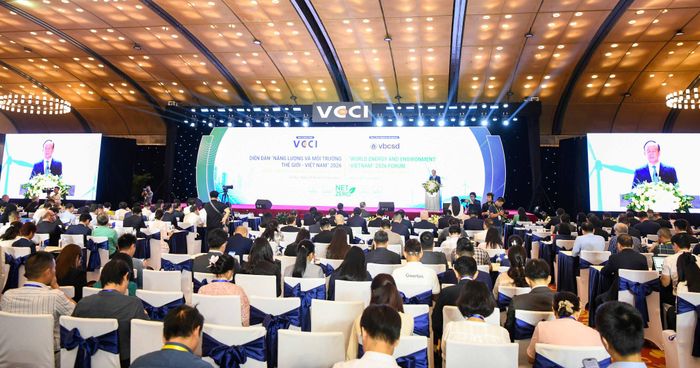 Toàn cảnh Diễn đàn Năng lượng và Môi trường Thế giới - Việt Nam. Ảnh: Vũ Quang