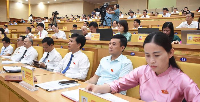 Các đại biểu tham dự kỳ họp