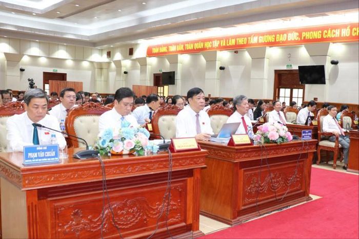 Các đại biểu tham dự kỳ họp