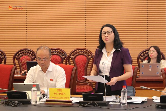 Giám đốc Học viện Nông nghiệp Việt Nam, ĐBQH Nguyễn Thị Lan phát biểu