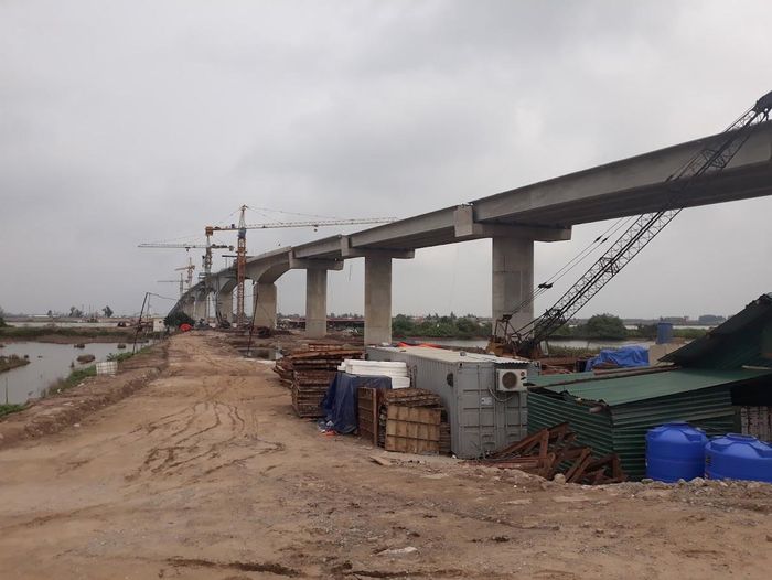 Đến hết 30/6/2026, cả nước giải ngân vốn đầu tư công khoảng 356.935 tỷ đồng, đạt 35,5% kế hoạch. Ảnh: Đan Thanh