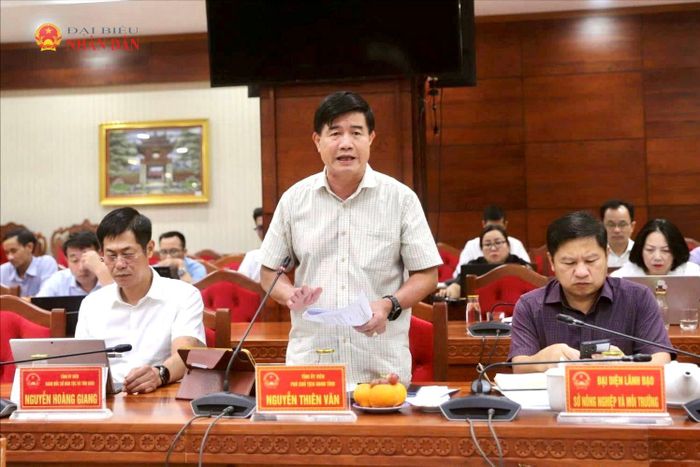 Phó Chủ tịch UBND tỉnh Đắk Lắk Nguyễn Thiên Văn phát biểu tại buổi làm việc