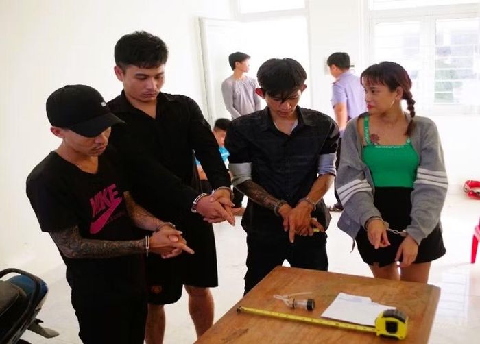 Công an xã, phường phát hiện các trường hợp tàng trữ, sử dụng trái phép chất ma túy.
