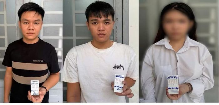 P.N.D.Q. (bìa phải) cùng Phan Đoàn Quang Duy và Đỗ Phước Lộc tại cơ quan Công an.
