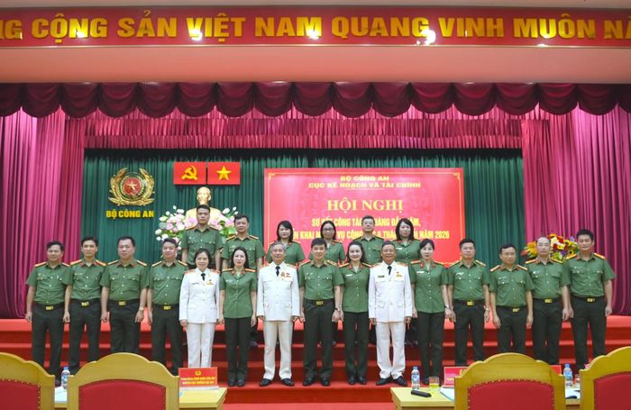  Các đại biểu dự hội nghị. 