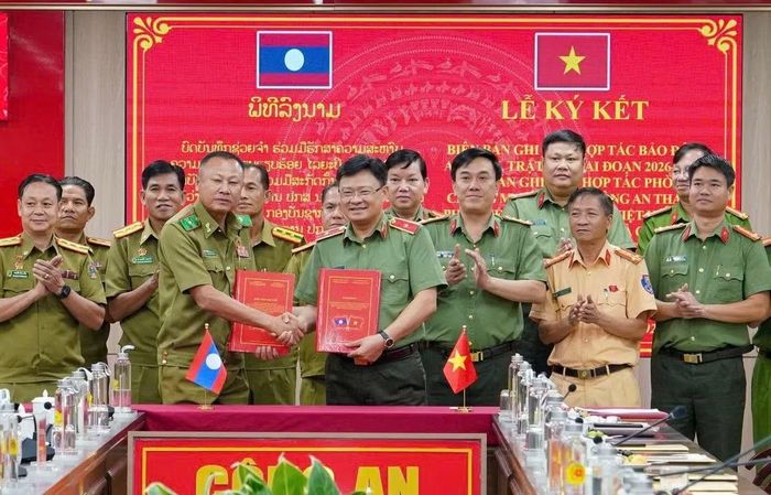 Công an TP Huế và Công an tỉnh Sanlavan ký kết Biên bản ghi nhớ hợp tác bảo đảm ANTT giai đoạn 2026 - 2030