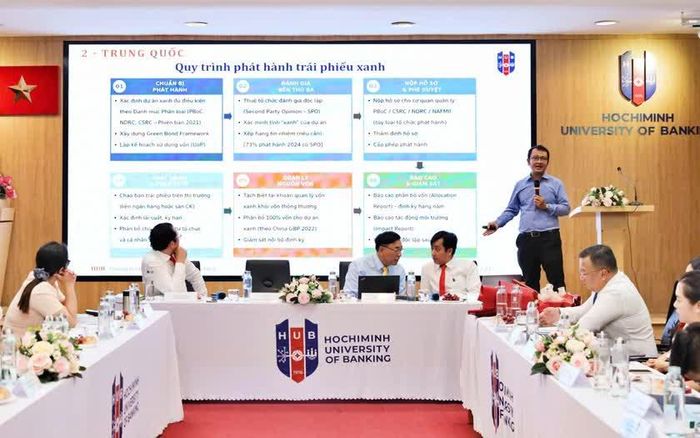 Tiến sĩ Ngô Sĩ Nam, Giảng viên Khoa Tài chính, Trường Đại học Ngân hàng Thành phố Hồ Chí Minh tham luận tại Hội thảo.