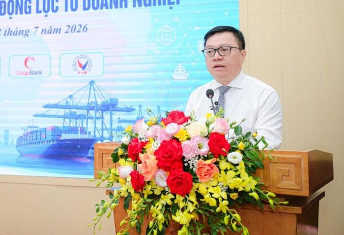 Ông Lê Quốc Minh - Tổng Biên tập Báo Nhân Dân, Chủ tịch Hội Nhà báo Việt Nam phát biểu khai mạc hội thảo.