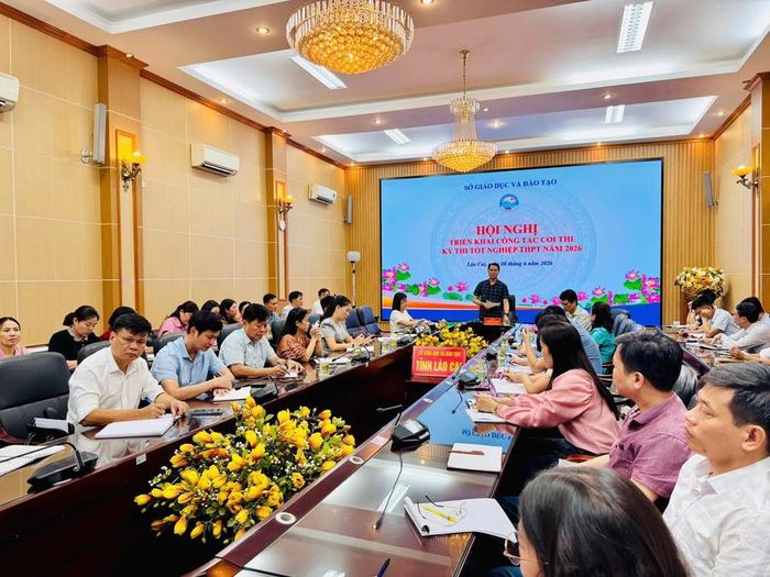 Sở Giáo dục và Đào tạo tỉnh Lào Cai họp chuẩn bị cho công tác thi tốt nghiệp THPT. Ảnh: Nguyên Đức.