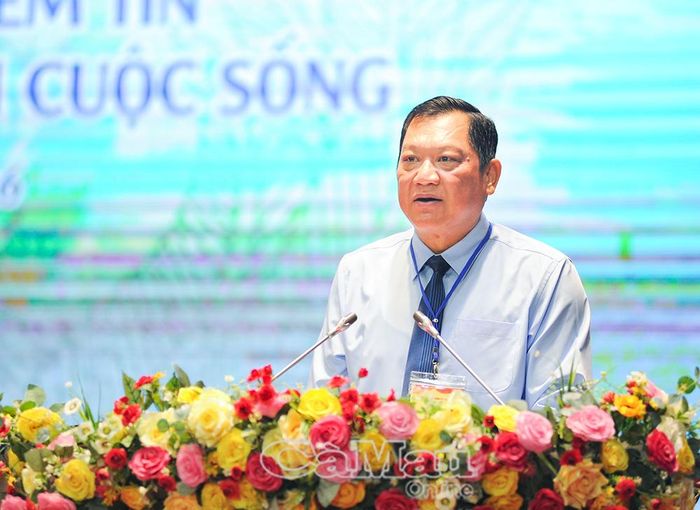 Phó Chủ tịch Thường trực UBND tỉnh Lâm Văn Bi phát biểu khai mạc hội thi.