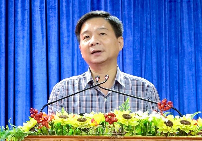 Đồng chí Nguyễn Bình Tân định hướng các nhiệm vụ và giải pháp trọng tâm xã Vĩnh Phước cần tập trung thực hiện trong thời gian tới.