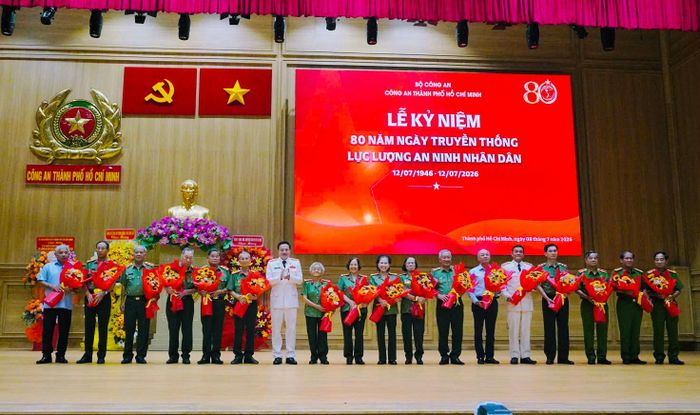 Trung tướng Mai Hoàng, Giám đốc Công an Thành phố Hồ Chí Minh tri ân các thế hệ lãnh đạo, cán bộ của lực lượng An ninh nhân dân thuộc CATP