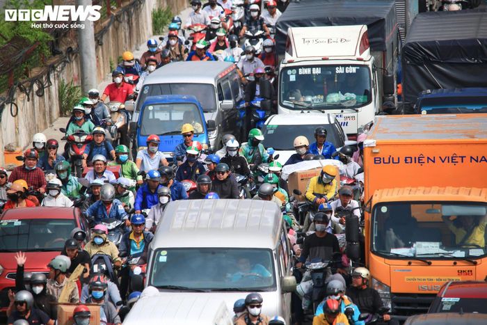 Khi đưa vào khai thác, tuyến metro sẽ tăng cường kết nối khu vực trung tâm TP.HCM với cửa ngõ phía tây bắc, góp phần giảm áp lực giao thông, nâng cao năng lực vận tải hành khách công cộng và thúc đẩy phát triển hạ tầng đô thị của thành phố.