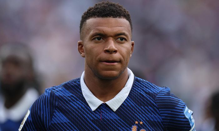 Mbappe bị phân biệt chủng tộc.