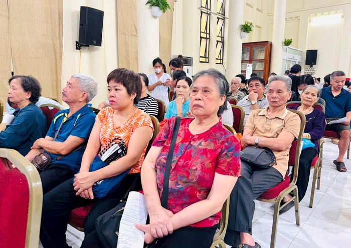 Chương trình thu hút sự tham gia của rất đông người dân trên địa bàn phường Kim Liên. Ảnh: Nguyên Bảo