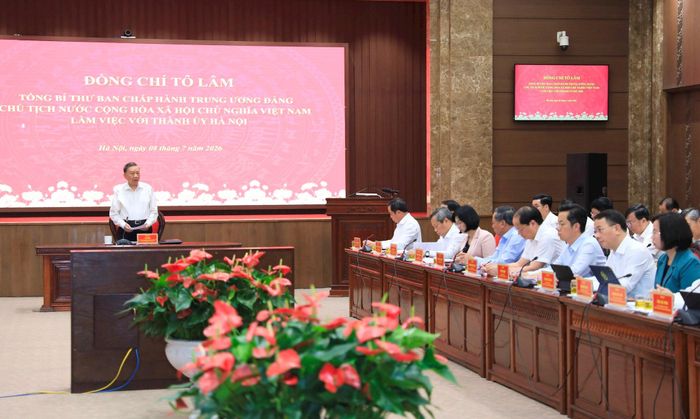 Tổng Bí thư, Chủ tịch nước Tô Lâm chủ trì buổi làm việc với Ban Thường vụ Thành ủy Hà Nội. Ảnh: Quang Thái