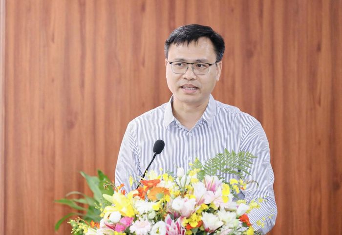 Ông Trần Thanh Đạm, Cục trưởng Cục Giáo dục nghề nghiệp và Giáo dục thường xuyên (Bộ Giáo dục và Đào tạo) thông tin tại hội nghị. Ảnh: Moet