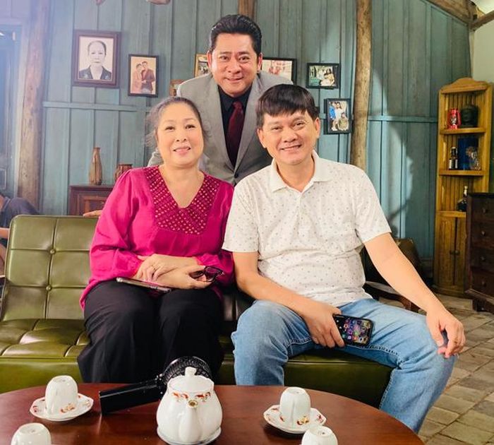 Huỳnh Anh Tuấn không còn vẻ ngoài điển trai như thời trẻ nhưng vẫn giữ phong độ đúng với độ tuổi.
