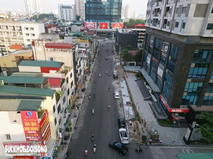 Nguyên nhân của tình trạng dự án kéo dài liên quan đến "nút thắt" lớn nhất của dự án là nhà tập thể địa chỉ số 35A Nguyễn mới đây đã được phá dỡ để phục vụ công tác thi công. Khu nhà tập thể 2 tầng này liên quan đến 6 hộ gia đình.