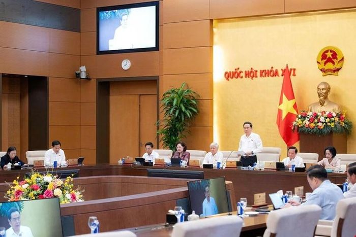 Toàn cảnh phiên họp.
