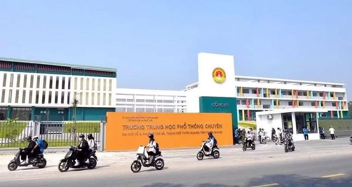 Trường THPT Chuyên Tuyên Quang. Ảnh: Tổng hợp
