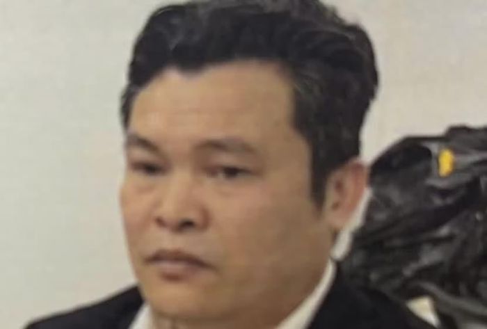 Lê Sỹ Hưng.