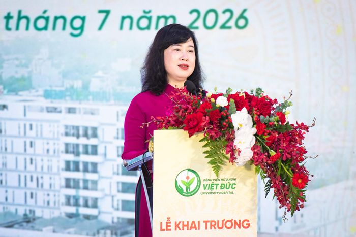  Tại buổi lễ, Bộ trưởng Y tế Đào Hồng Lan nhấn mạnh với truyền thống hơn 120 năm, lễ khai trương cơ sở Ninh Bình đánh dấu cột mốc mới trong quá trình phát triển của Bệnh viện Hữu nghị Việt Đức, đồng thời mở đầu chặng đường với nhiều yêu cầu và kỳ vọng lớn hơn. Bà cho biết Bộ Y tế sẽ tiếp tục đồng hành, hỗ trợ Bệnh viện Hữu nghị Việt Đức và tỉnh Ninh Bình trong quá trình vận hành, phát triển cơ sở mới, kịp thời tháo gỡ khó khăn, vướng mắc về cơ chế, chính sách; đồng thời tạo điều kiện để bệnh viện phát huy hiệu quả các nguồn lực đã đầu tư, từng bước xây dựng cơ sở Ninh Bình trở thành trung tâm ngoại khoa hiện đại, có năng lực chuyên môn cao và uy tín trong khu vực. 