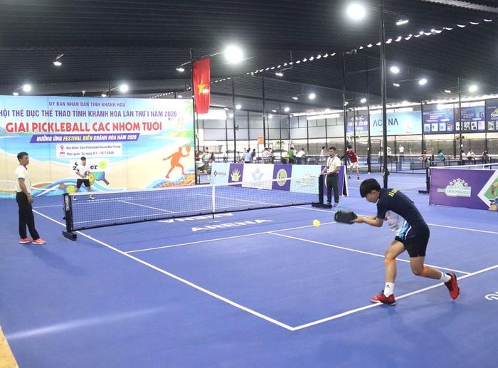 Các VĐV tranh tài tại Giải Pickleball các nhóm tuổi