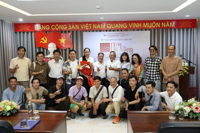 Các họa sĩ tham gia trại sáng tác