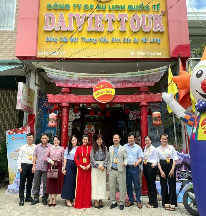 Hoạt động thăm hỏi, chúc mừng thể hiện sự quan tâm của cơ quan quản lý nhà nước đối với Hiệp hội Du lịch và cộng đồng doanh nghiệp trên địa bàn tỉnh