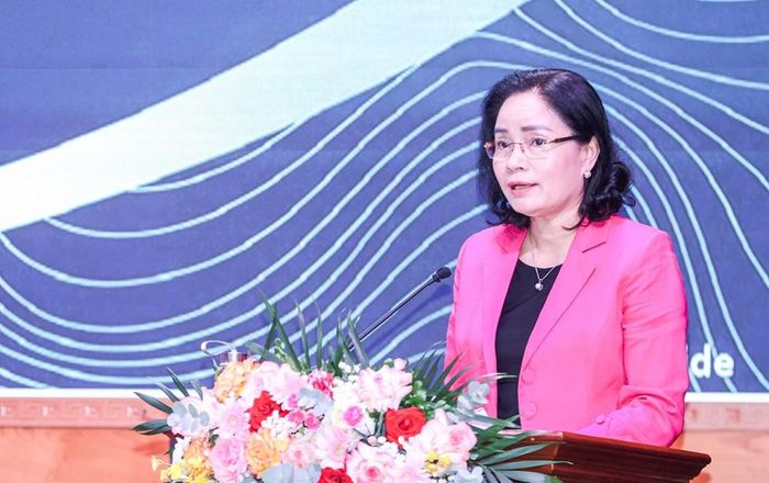 Thứ trưởng Bộ VHTTDL Trịnh Thị Thủy phát biểu