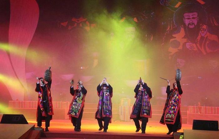 Tiết mục hòa tấu "Thanh âm bản Dao" do nhóm nghệ nhân dân tộc Dao xã Tả Lèng biểu diễn giành HCB