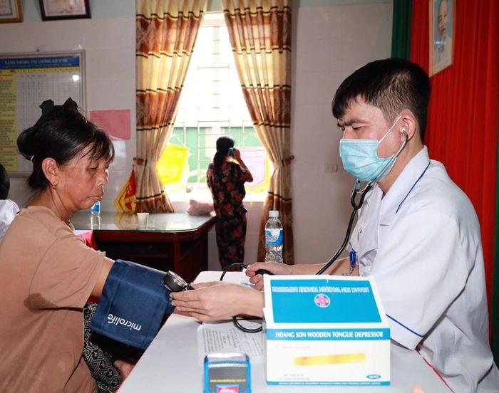 Người dân ở khu vực biên giới Việt Nam - Lào được khám sức khỏe