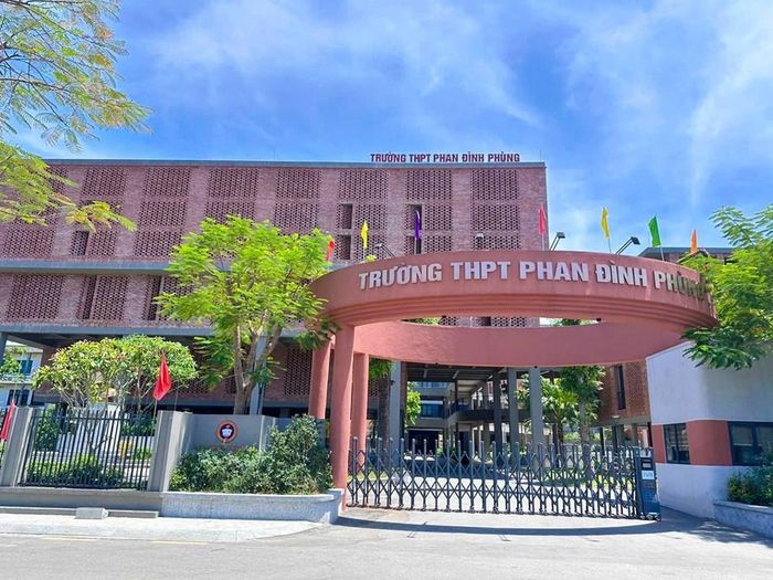 Điểm chuẩn Trường THPT Phan Đình Phùng là 24,50 điểm