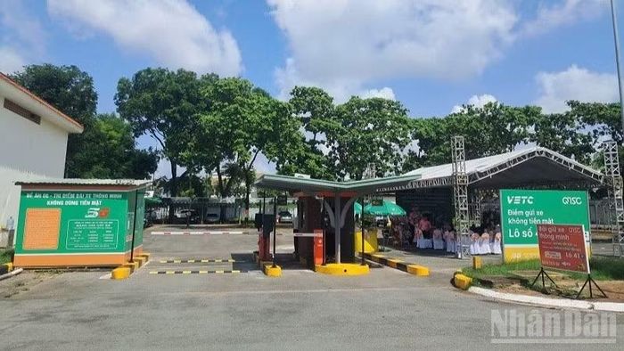Công nghệ thu phí điện tử áp dụng tại các bãi xe kín sẽ giúp triển khai nền tảng số dùng chung mang lại lợi ích to lớn cho người dân và cơ quan quản lý Nhà nước.