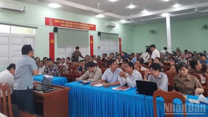 Ủy ban nhân dân xã Phước Dinh tổ chức cuộc Họp chuyên đề nhằm xin ý kiến về việc quy chủ sử dụng đất, xác định hạn mức bồi thường và hoàn thiện phương án bồi thường, hỗ trợ, tái định cư.