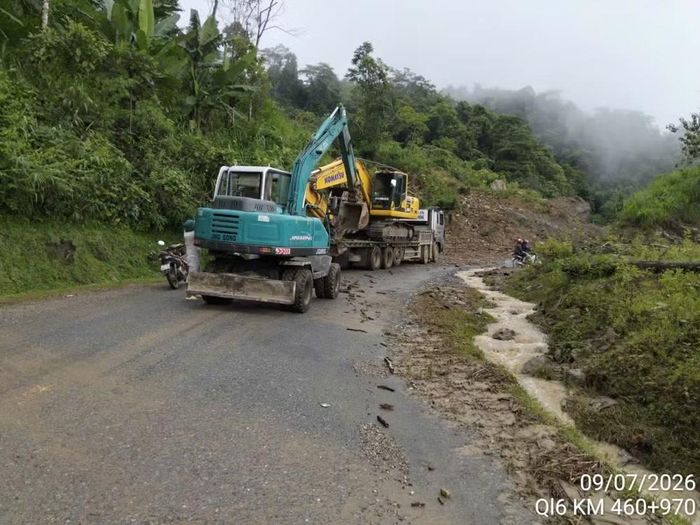 Phần lớn các điểm ách tắc đã được xử lý, các phương tiện có thể lưu thông trở lại.