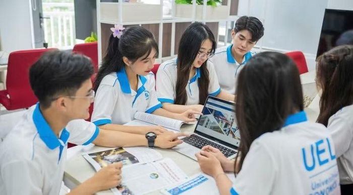 Sinh viên UEL trong giờ học tập.