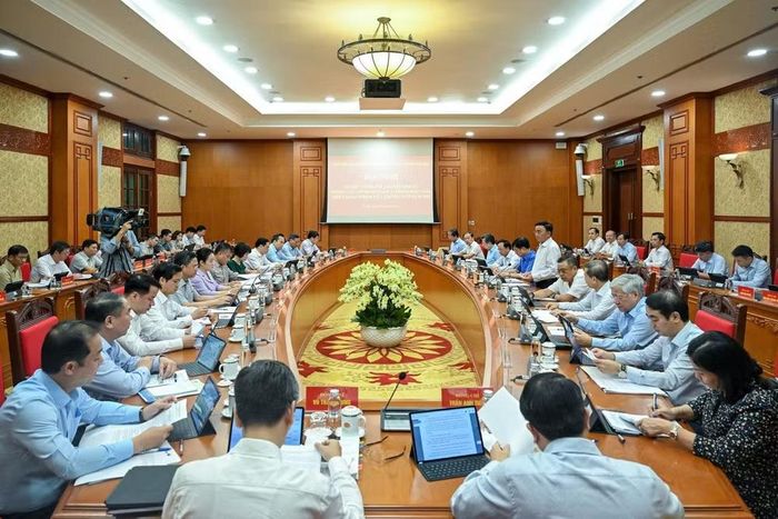 Thảo luận tại hội nghị, các đại biểu thống nhất một số nhiệm vụ, giải pháp trọng tâm về chuyển đổi số trong các cơ quan đảng. (Ảnh: DUY LINH)