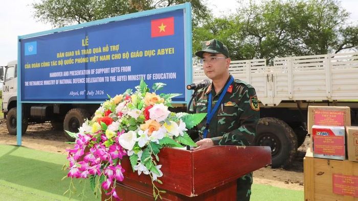 Đại tá Phạm Tân Phong, Phó Cục trưởng Cục Gìn giữ hòa bình Việt Nam, Trưởng đoàn công tác khẳng định cam kết của Việt Nam trong việc lan tỏa thông điệp hòa bình và trách nhiệm. (Ảnh: Thế Vững)