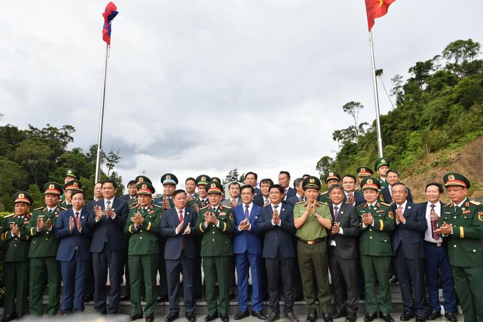 Các đại biểu đoàn Việt Nam.