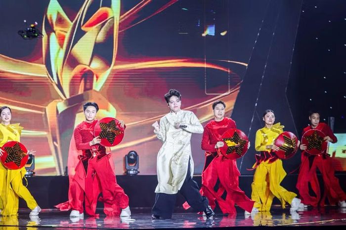 Lễ khai mạc diễn ra sôi động