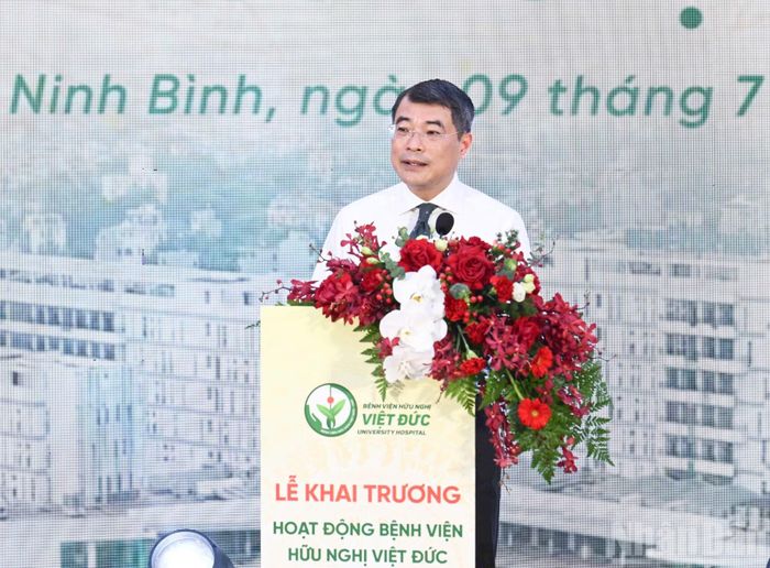 Thủ tướng Lê Minh Hưng phát biểu tại Lễ khai trương hoạt động Bệnh viện Hữu nghị Việt Đức cơ sở Ninh Bình.