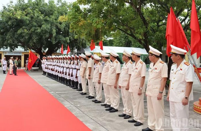 Lực lượng Công an tỉnh Quảng Ngãi đoàn kết, chung sức, đồng lòng, quyết tâm cao, nỗ lực lớn, phấn đấu hoàn thành thắng lợi nhiệm vụ trong tình hình mới.