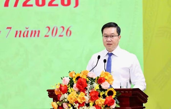 Đồng chí Trần Đăng Quỳnh, Ủy viên dự khuyết Trung ương Đảng, Phó Bí thư Thường trực Tỉnh ủy Ninh Bình phát biểu tại buổi lễ
