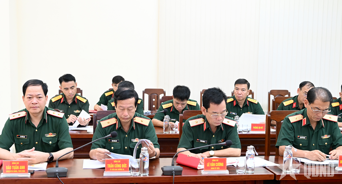 Các đại biểu dự hội nghị.